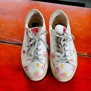 Golden Goose size 7